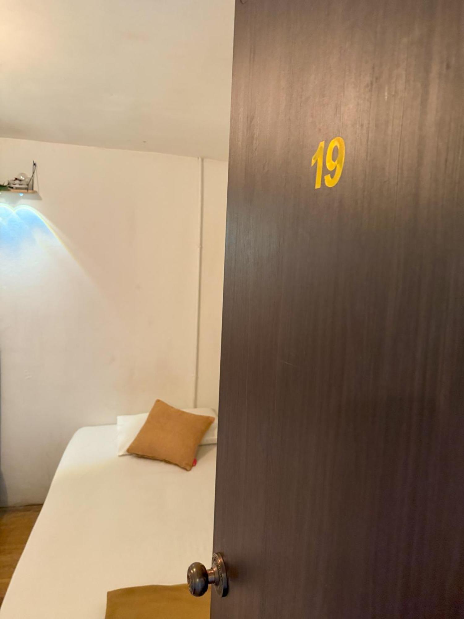 Tonight Hotel جورج تاون المظهر الخارجي الصورة